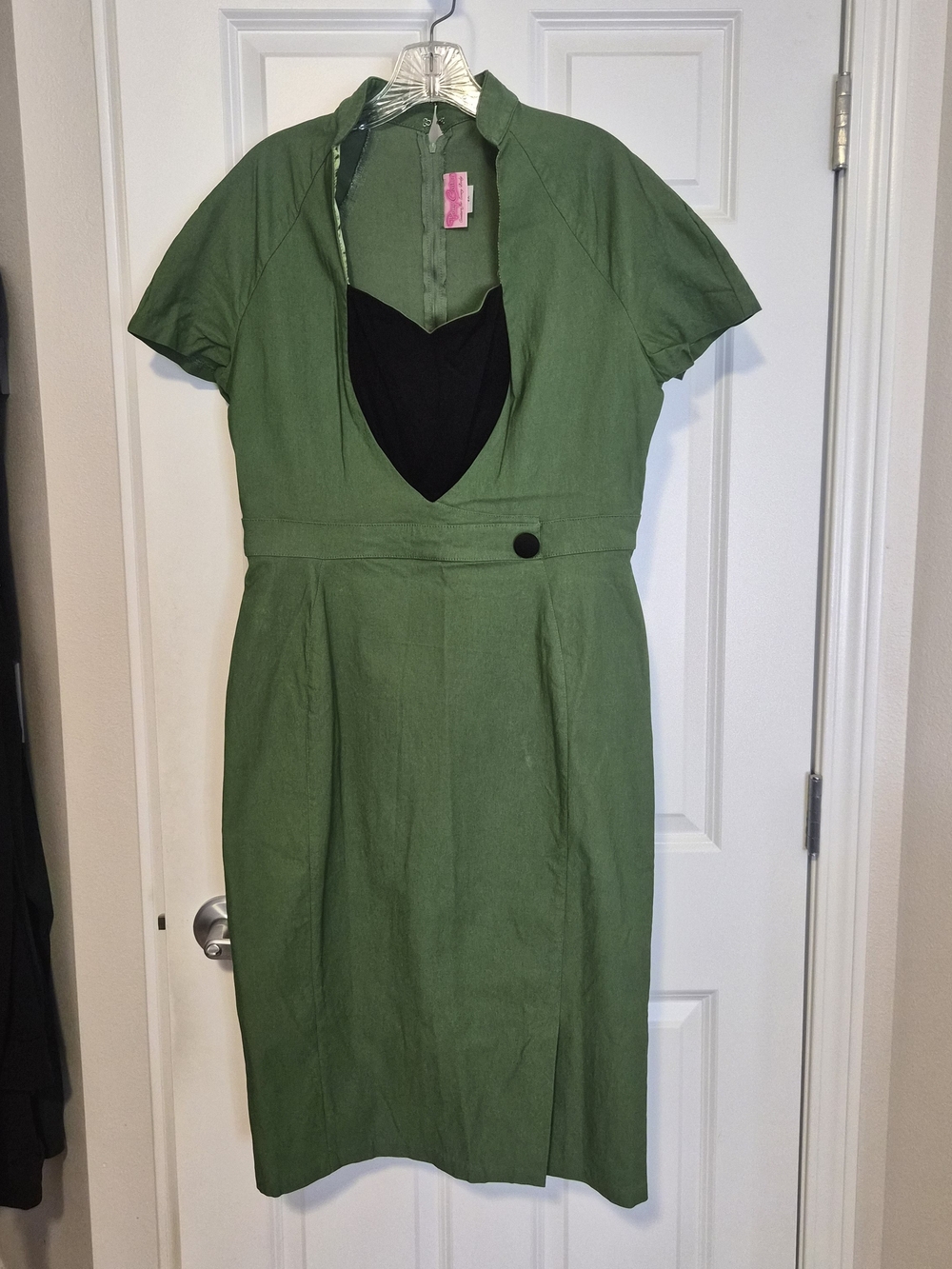 Pinup Couture Veronica Heart Pencil Dress